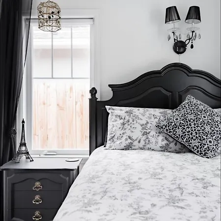 Ivywild Boutique Cottage